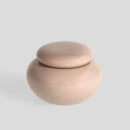 Ružová porcelánová cukornička.